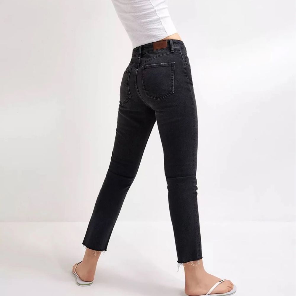 NWT BDG Black Dillion High Rise Slim Straight jeans 25
